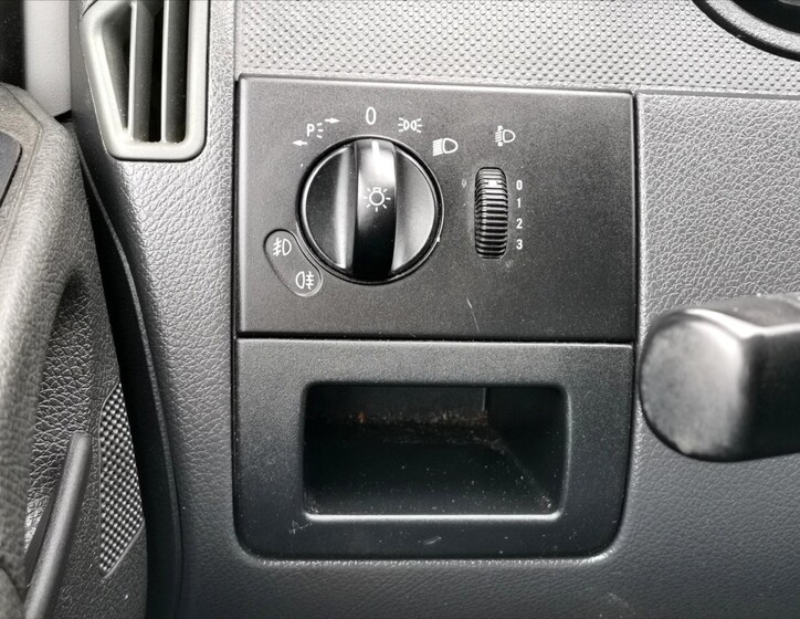 Mercedes-Benz Vito 13