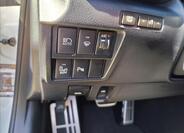 Lexus RC 300h 28