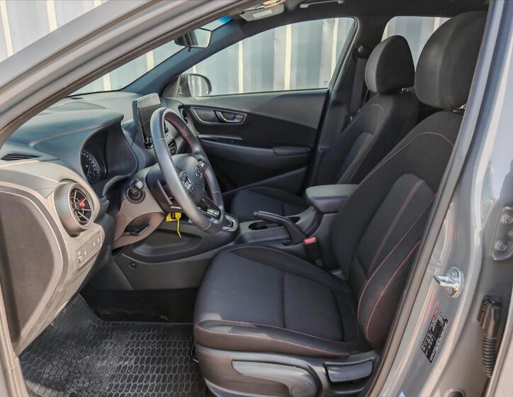 Hyundai Kona 5