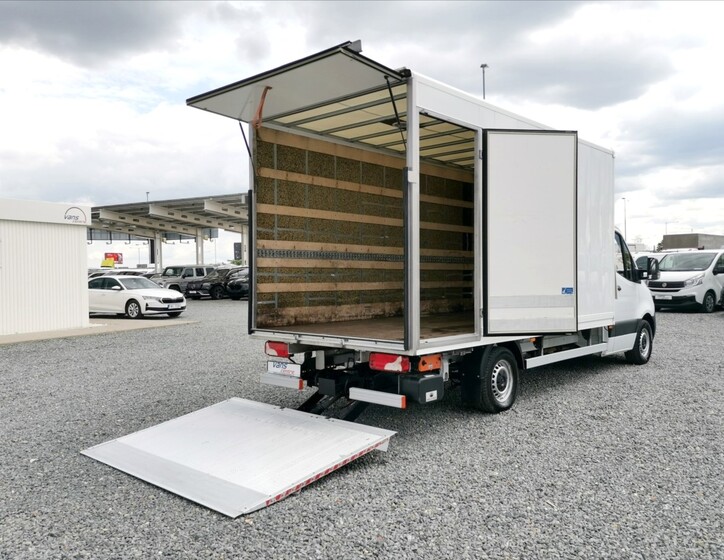 Mercedes-Benz Sprinter 20