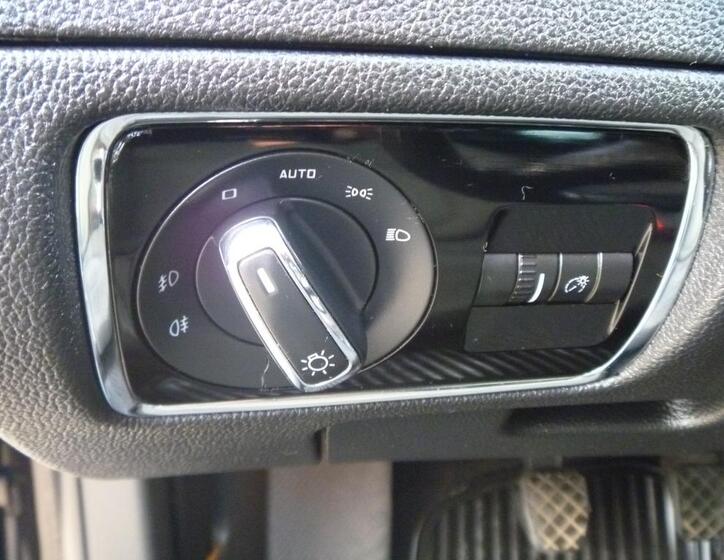 Škoda Superb 11
