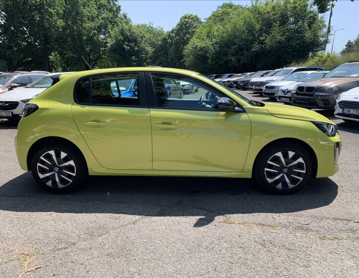 Peugeot 208 4