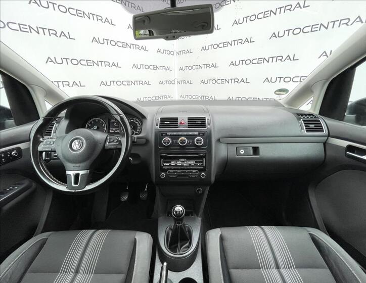 Volkswagen Touran 17