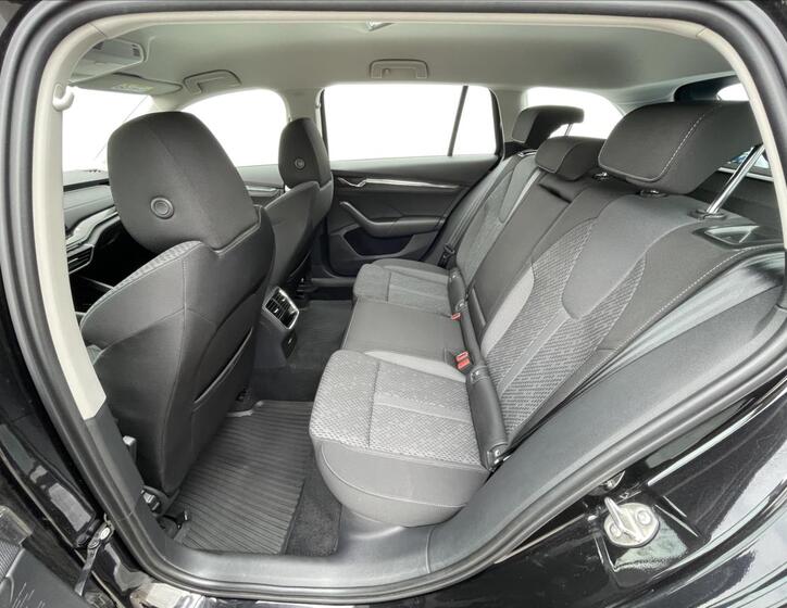 Škoda Octavia 16