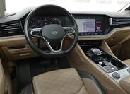 Volkswagen Touareg 5