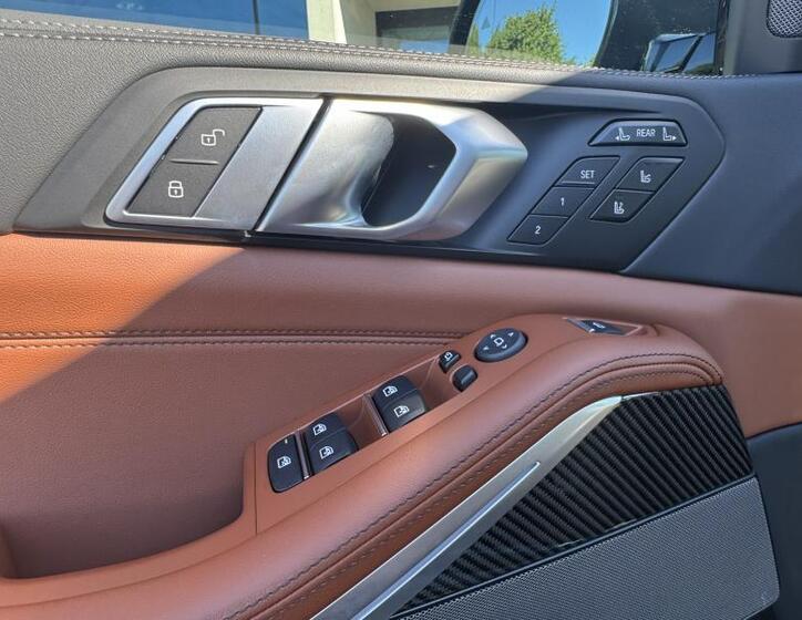 BMW X7 30