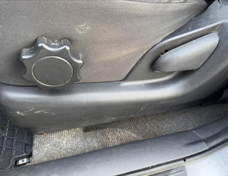 Toyota RAV4 22