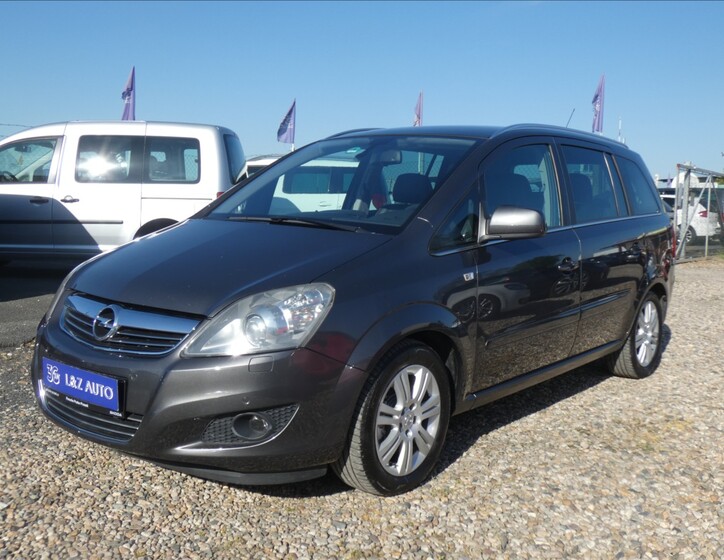 Opel Zafira 1