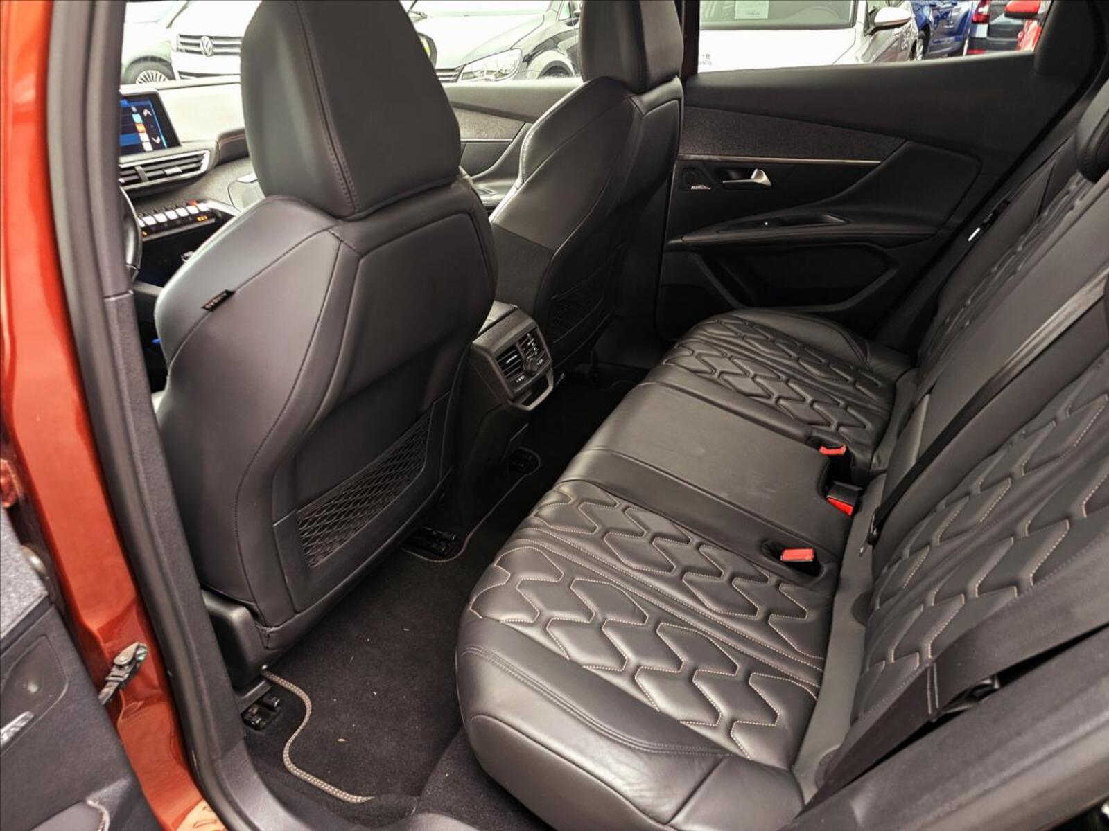 Peugeot 3008 24