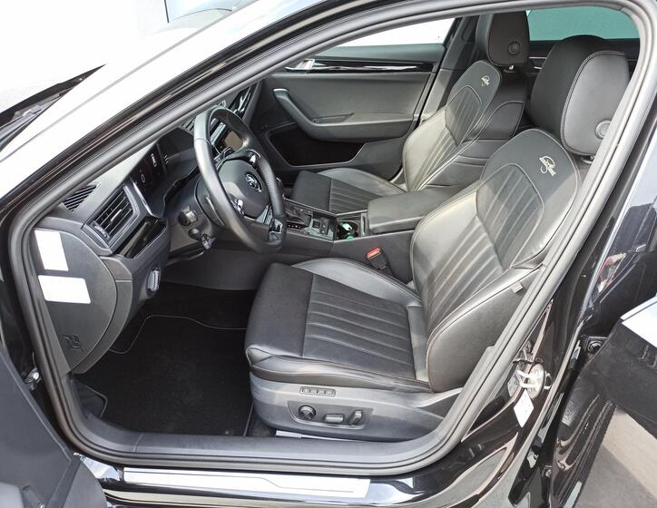 Škoda Superb 10
