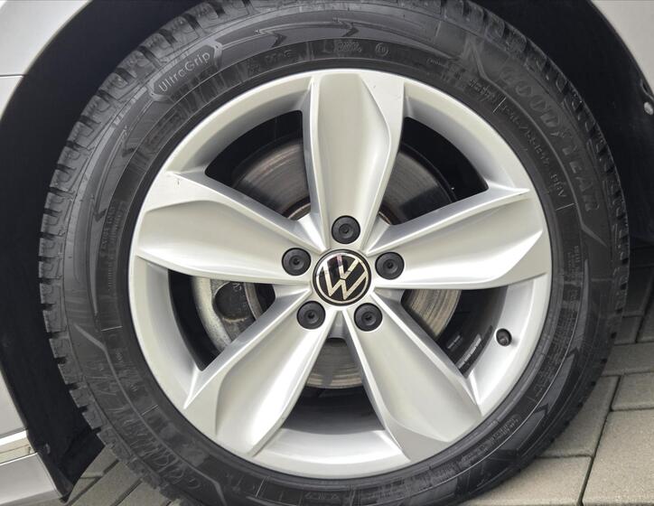 Volkswagen Passat 19