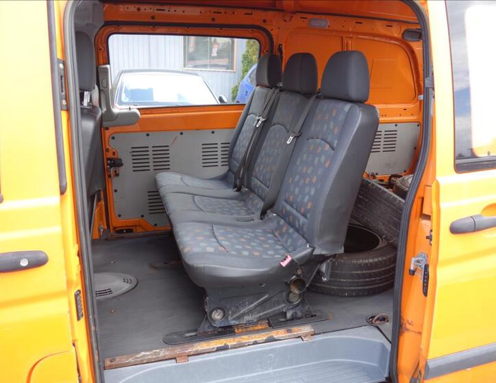 Mercedes-Benz Vito 13