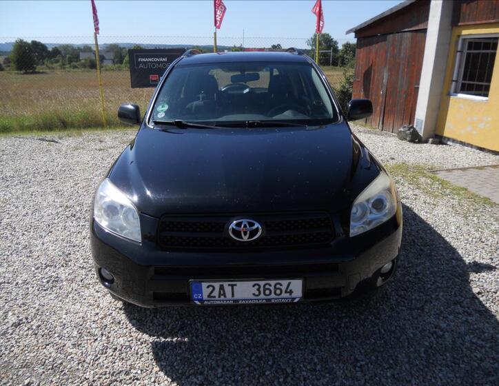 Toyota RAV4 2