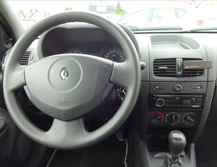 Renault Clio 27