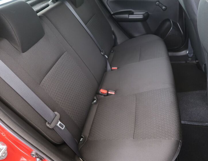 Suzuki Swift 14