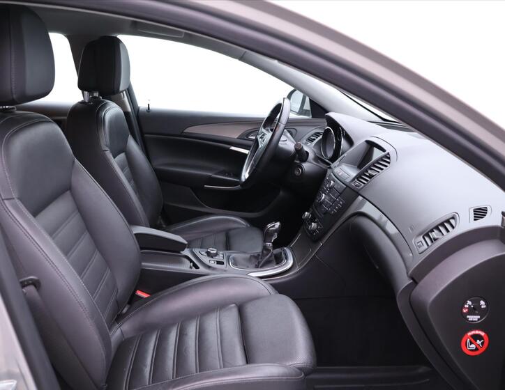 Opel Insignia 14