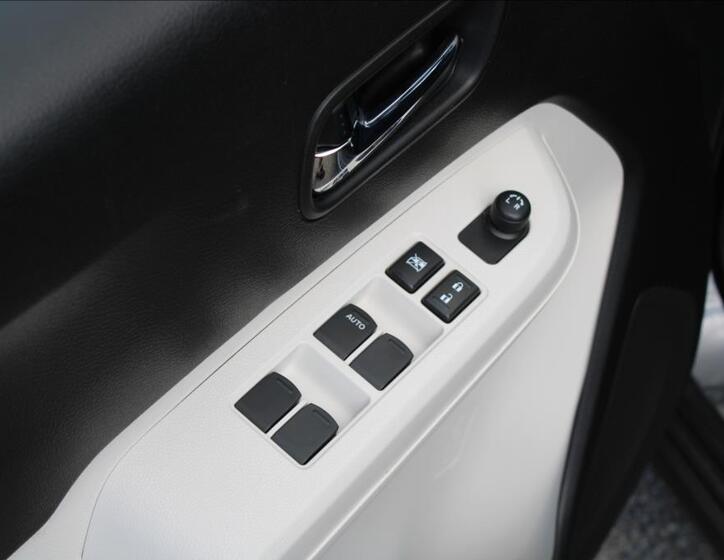 Suzuki Ignis 14