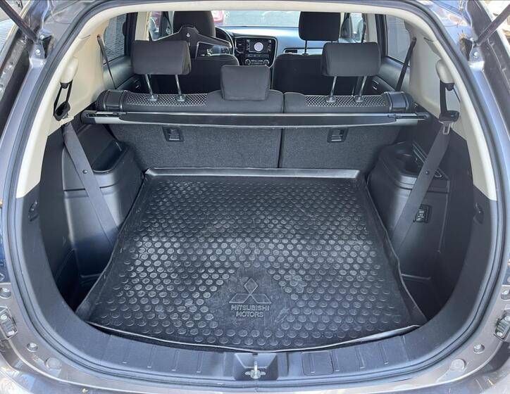 Mitsubishi Outlander 21