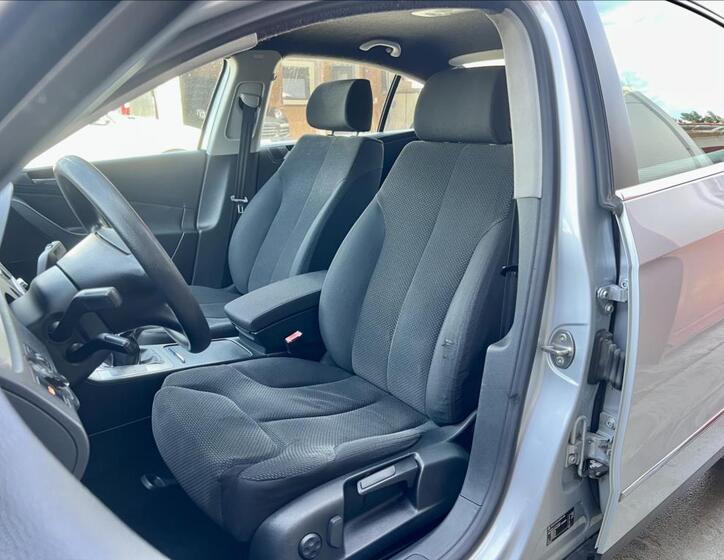 Volkswagen Passat 9