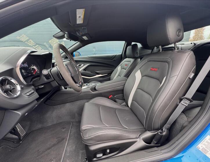 Chevrolet Camaro 12