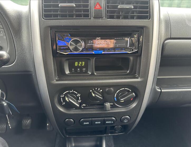 Suzuki Jimny 14
