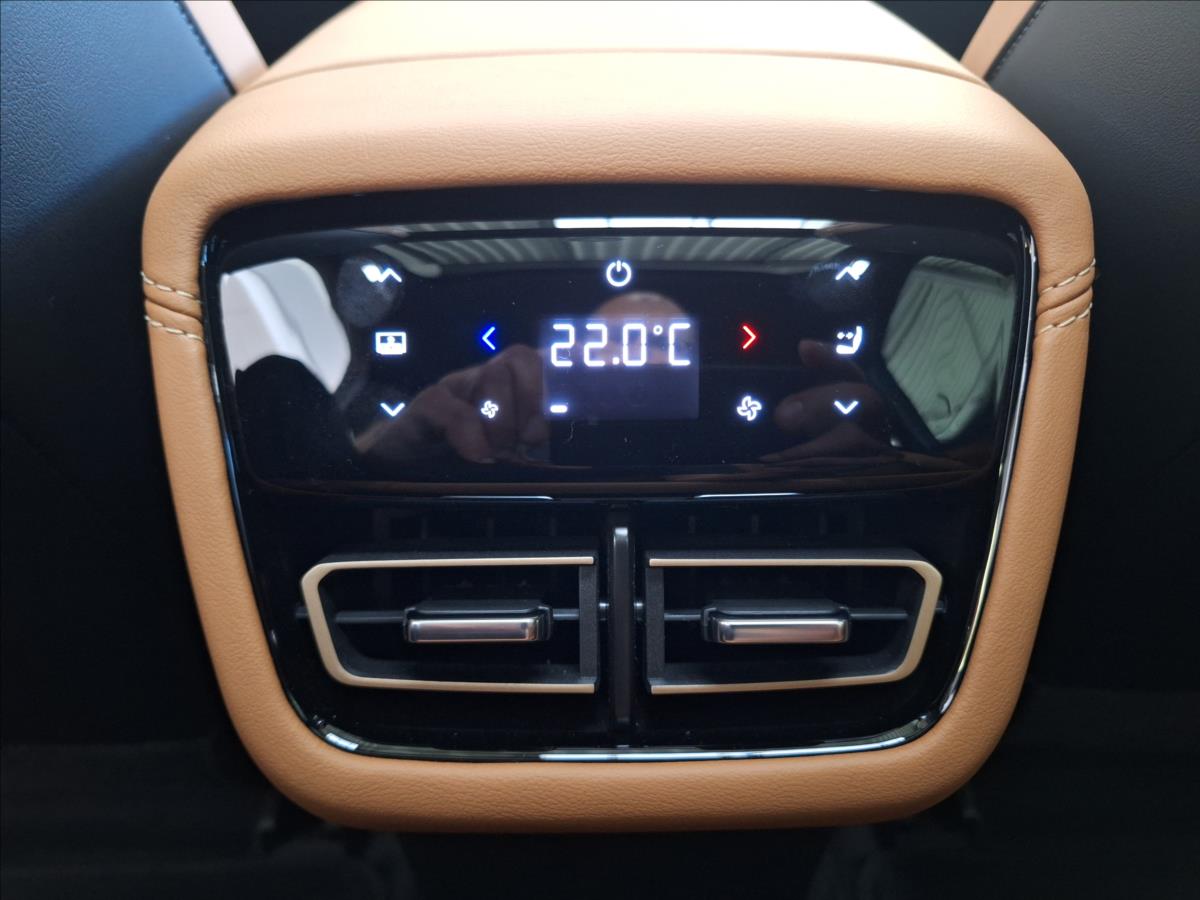 Mazda 6e