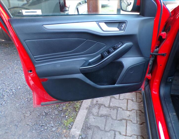Ford Focus 16