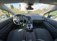 Peugeot 5008 13