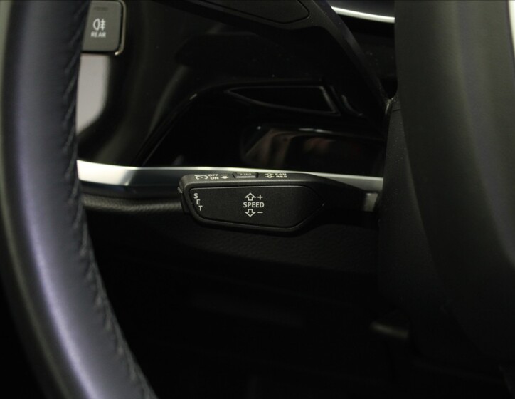Audi Q3 19