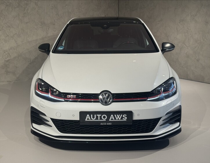 Volkswagen Golf 2