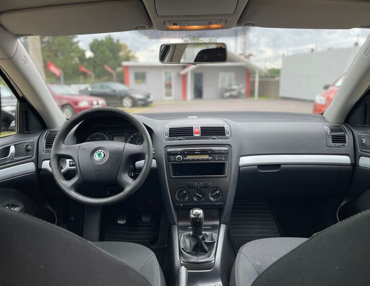 Škoda Octavia 23