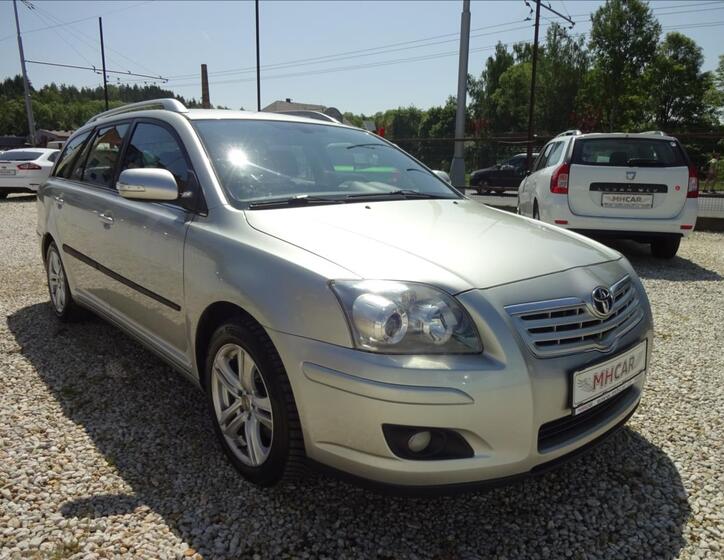 Toyota Avensis 9