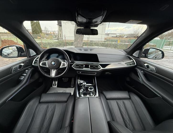 BMW X7 14