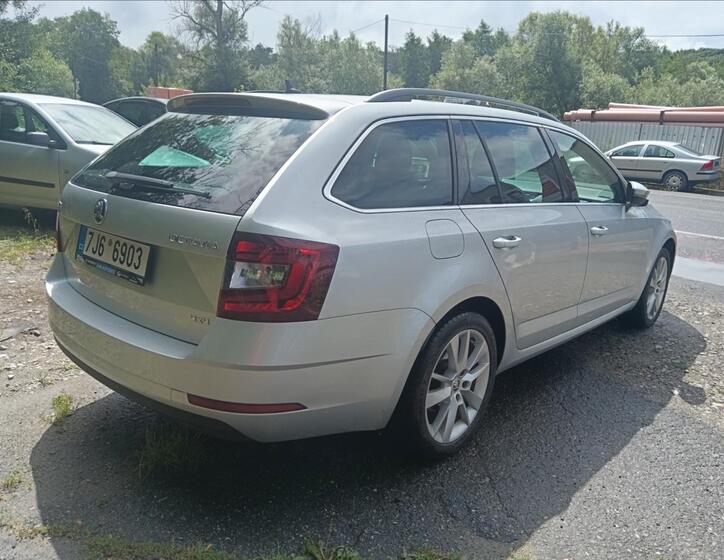 Škoda Octavia 13