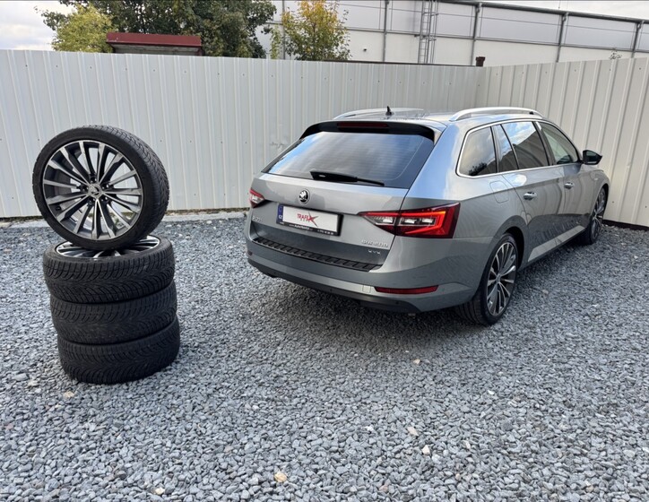 Škoda Superb 47