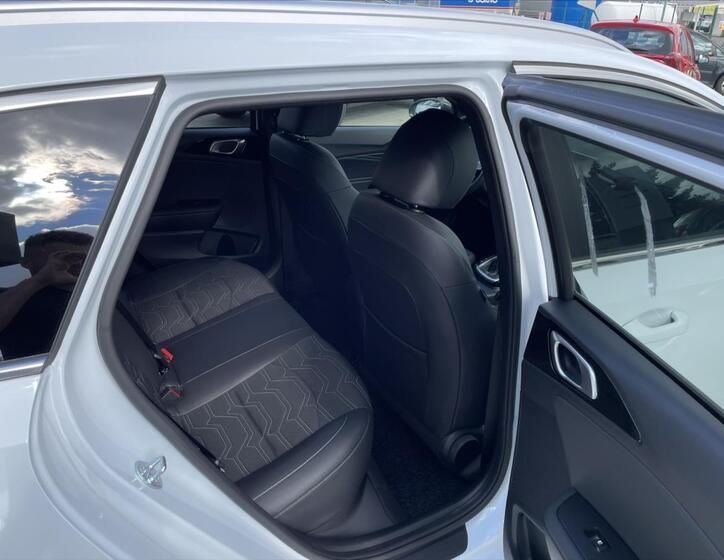 KIA Ceed 13