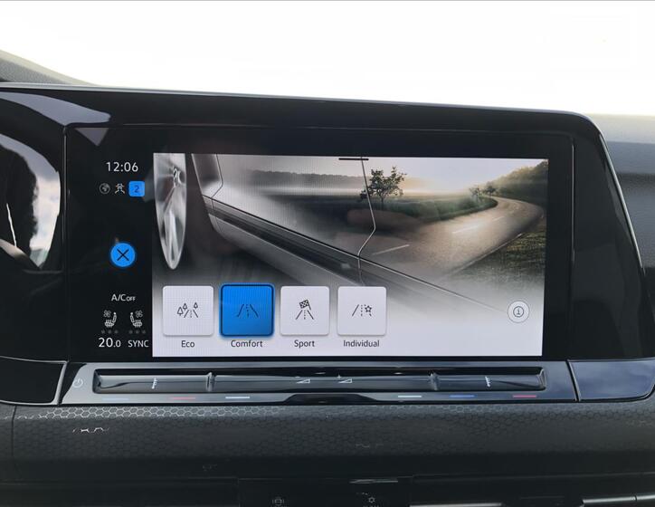 Volkswagen Golf 23