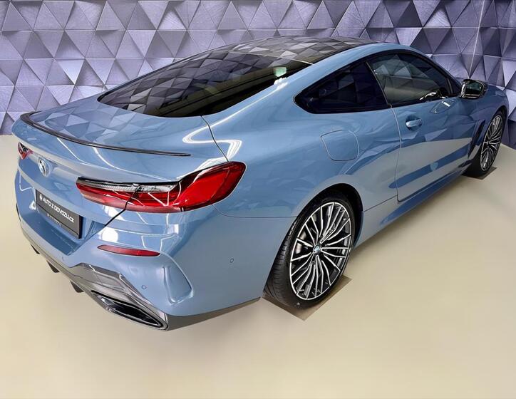 BMW Řada 8 7
