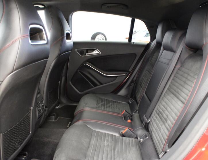 Mercedes-Benz CLA 14