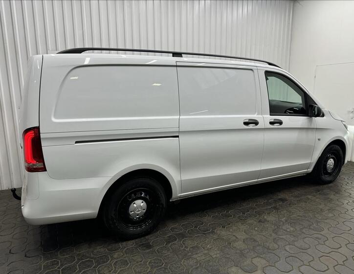 Mercedes-Benz Vito 9