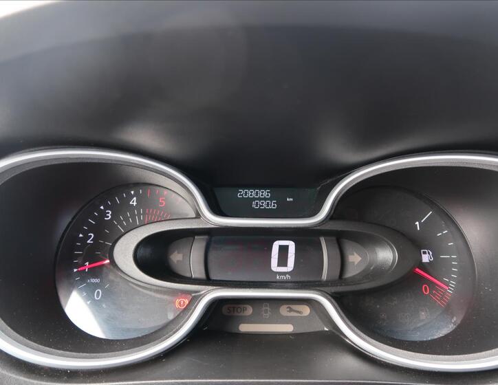 Renault Trafic 11