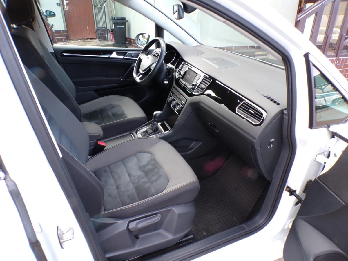 Volkswagen Golf Sportsvan