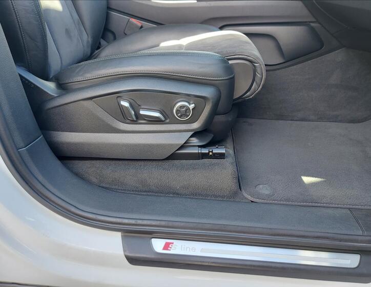 Audi Q7 26