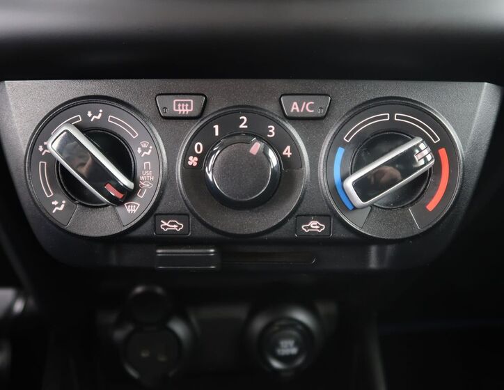 Suzuki Swift 18