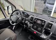 Peugeot Boxer 18