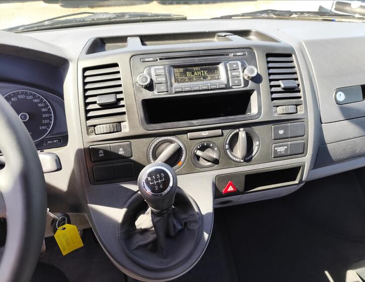 Volkswagen Transporter 16