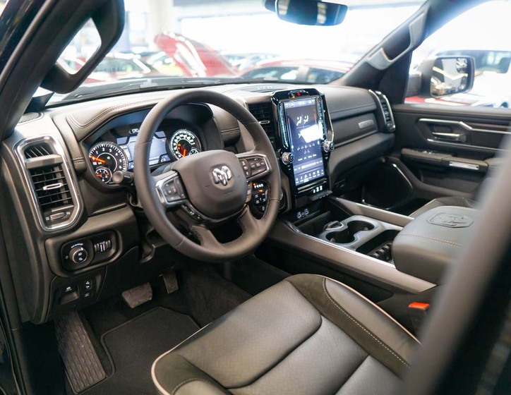 Dodge RAM 14
