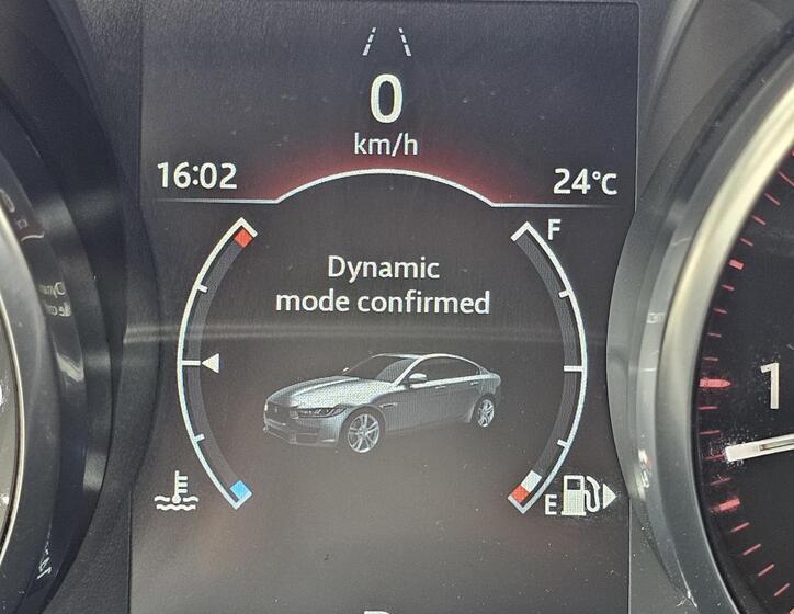 Jaguar XE 19