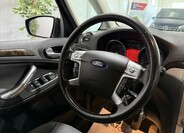 Ford Galaxy 17