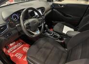 Hyundai IONIQ 13